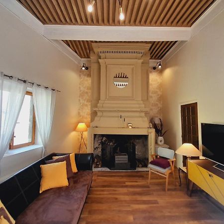 "Maison Du Consul" Avec Terrasse - Centre Historique Apartment นาร์บอนน์ ภายนอก รูปภาพ